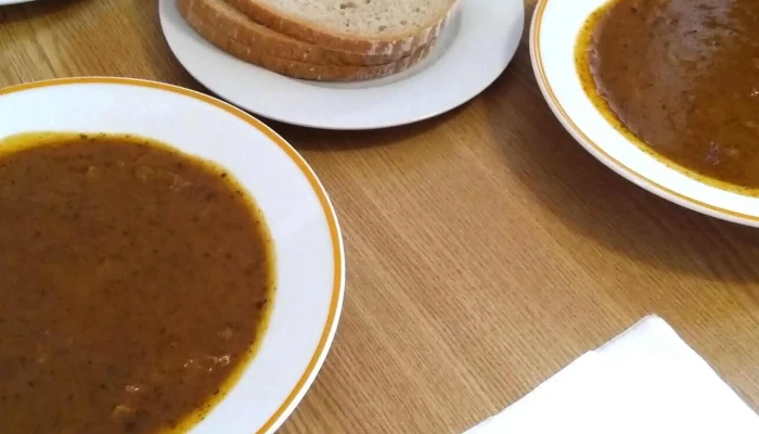 Bufet V Podloubi Restaurace - Nám. T. G. Masaryka 112