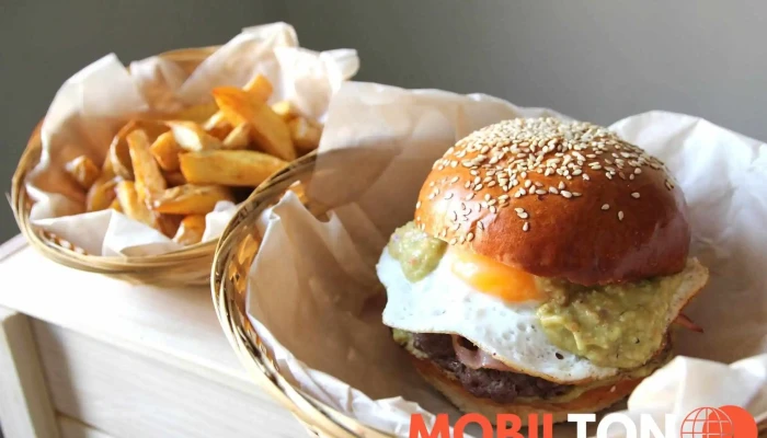 Burger Bar Brothers Jidlo A Piti - Dlouhá 211