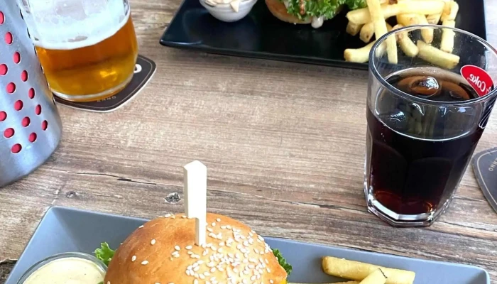 Burger Berg -  Katalog - Labské Nábř. 317