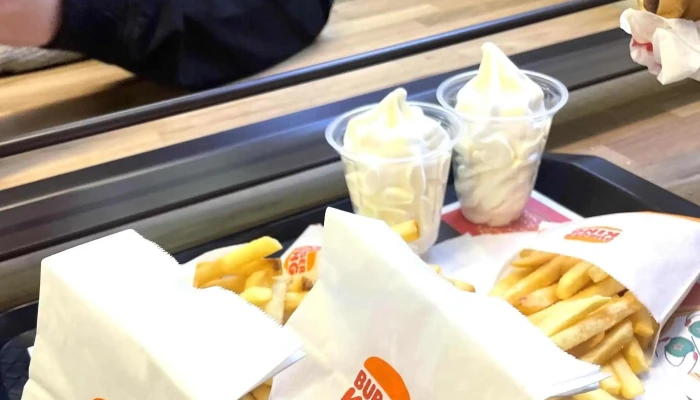 Burger King -  čislo - Hradební 1
