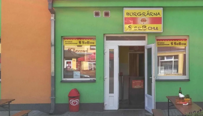 Burgrarna S Sebou Oteviraci Doba - Komenského 304