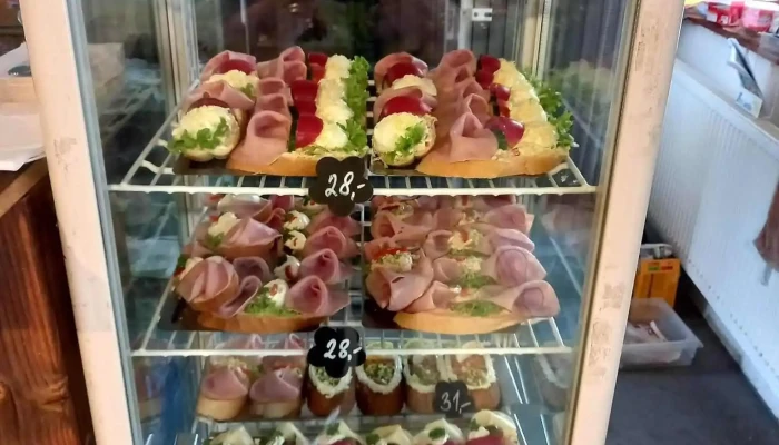 Cafe -    Bistro U Papirny Vzhled A Atmosfera - Nádražní 101