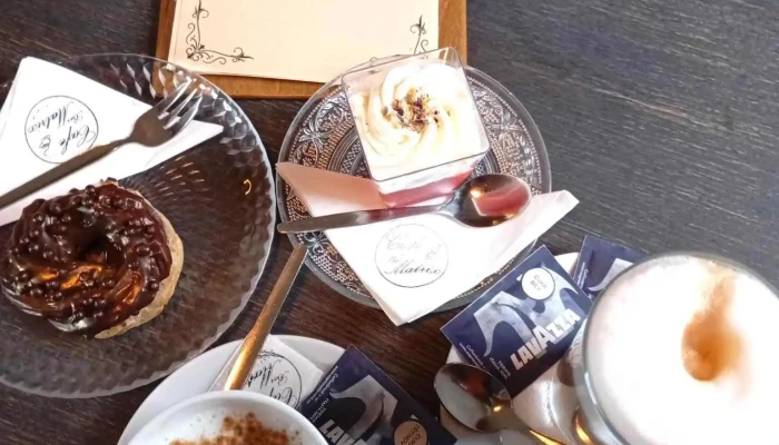 Cafe Bar Matrix -  Kava - Masarykovo Nám. 16