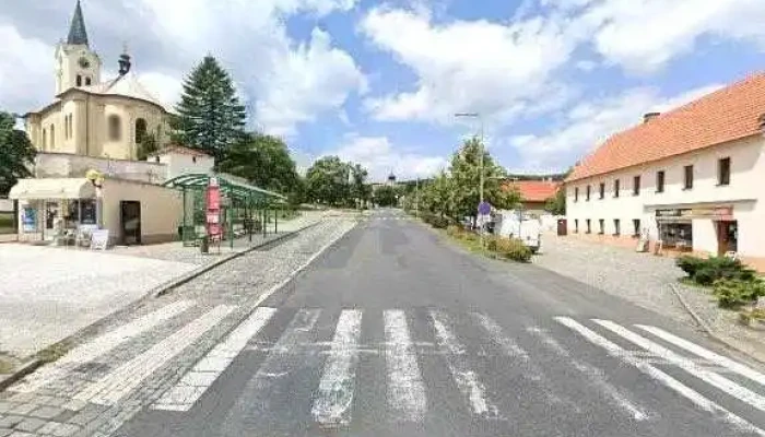 Cafe Bistro Patina House   Barevny Svet   Domov Kridovych Barev Street View A 360deg - Náměstí F. X. Svobody 1055