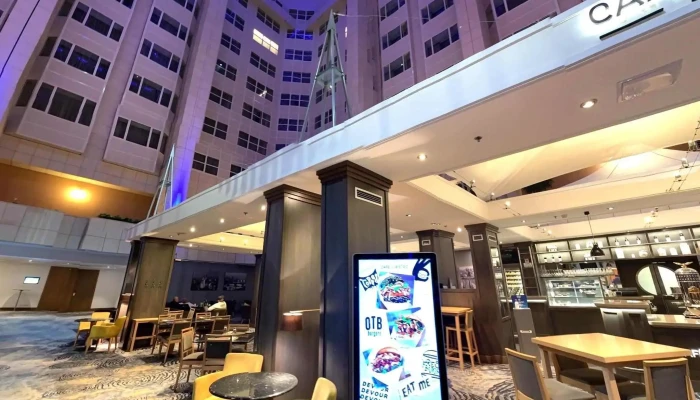 Cafe Bistro Street View A 360deg - Karlín
