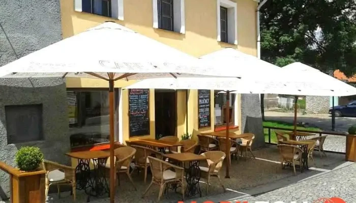 Cafe Creperie Strakaty Kralik Od Vlastnika - Na Ostrově 214