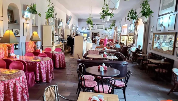 Cafe Custoza -  Vzhled A Atmosfera - Czech Republic