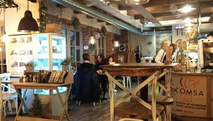 Cafe Interier Tradice 1894 Telefon - Kolín I