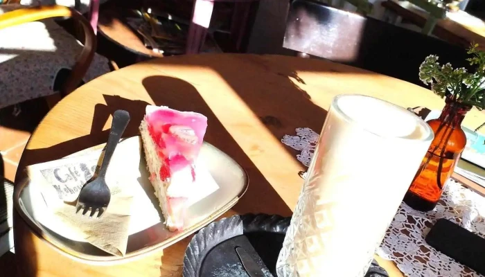 Cafe Kohout Jidlo A Piti - Nám. T. G. Masaryka 194