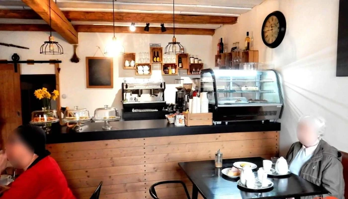 Cafe Music   Kavarna S Rodinnou Prazirnou Vzhled A Atmosfera - Rakovník I