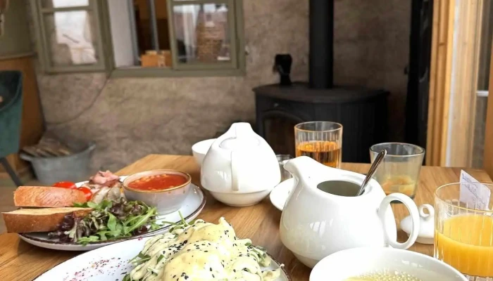 Cafe Penzion Hrncir Jidlo A Piti - Vnitřní Město