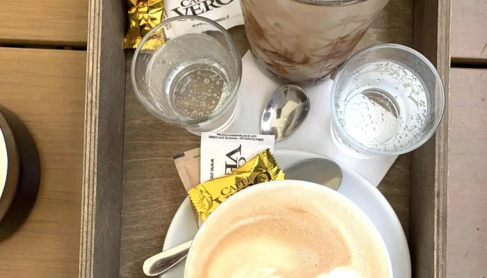 Cafe Republika Kavarna   Cukrarna Kavarna čajovna - Nám. Dr. E. Beneše 39/15