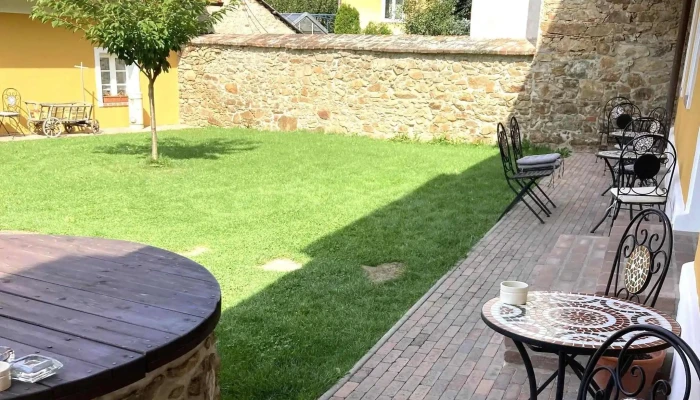 Cafe Starosta -  Kavarna - Pražská 119