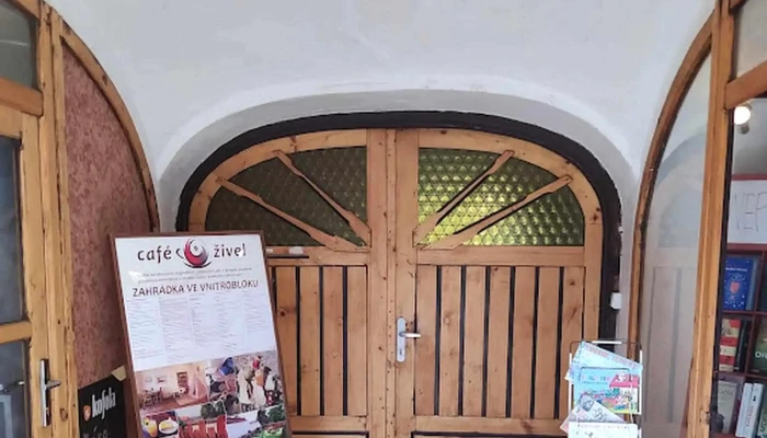 Cafe Zivel Hledam - Ostruhova 58