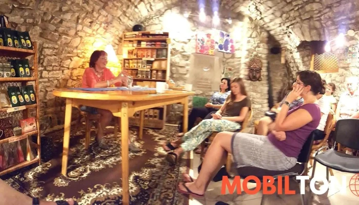 Cajovna U Sv Mikulase Vzhled A Atmosfera - Beneše Z Loun 321