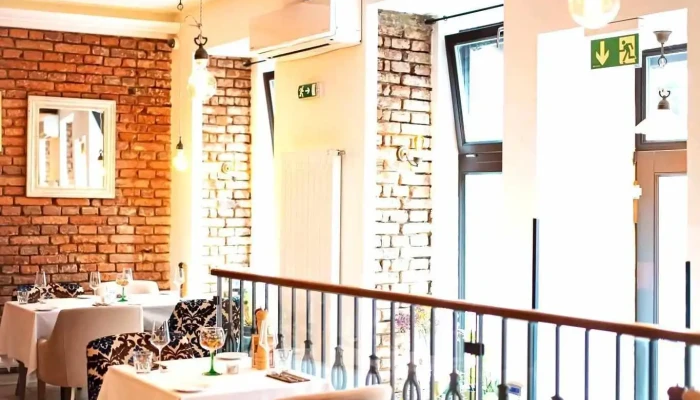 Casa 71 -    Tapas Restaurant Garden Vse - Praha 2-vinohrady