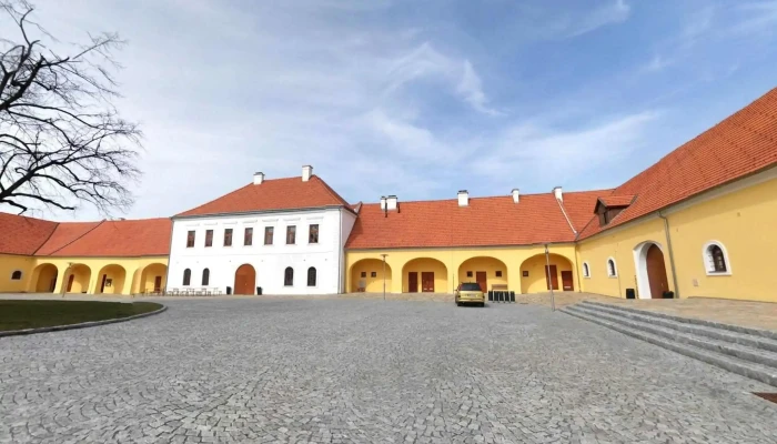 Centrum Eden -  Street View A 360deg - Nový Dvůr 318