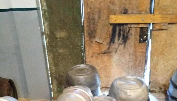 Cernokostelecky Pivovar Telefon - Českobrodská 17