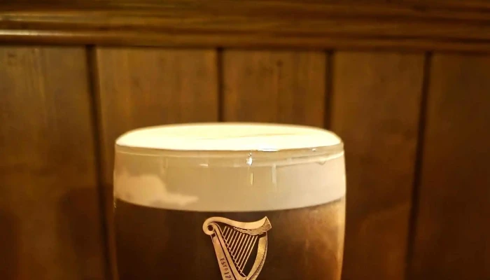 Chelsea Pub - Lešetín I 674