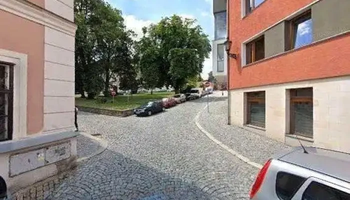 China Polivka Street View A 360deg - Nám. Nár. Odboje 48
