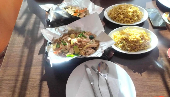 Cinska Restaurace Hong Kong Nudle - Plzeňská 903/26