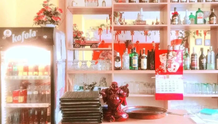 Cinska Restaurace Vzhled A Atmosfera - Husovo Nám. 75