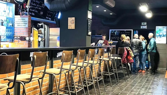Cityclub Restaurant Coctail Bar Bowling Blizko Mě - Meziříčská 1710 Rožnov Pod Radhoštěm