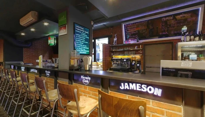 Cityclub Restaurant Coctail Bar Bowling Street View A 360deg - Meziříčská 1710 Rožnov Pod Radhoštěm