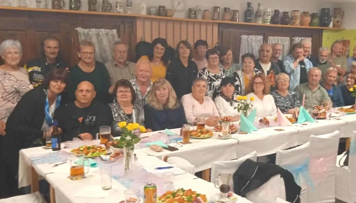 Club U Jindricha Restaurace - Horská 270