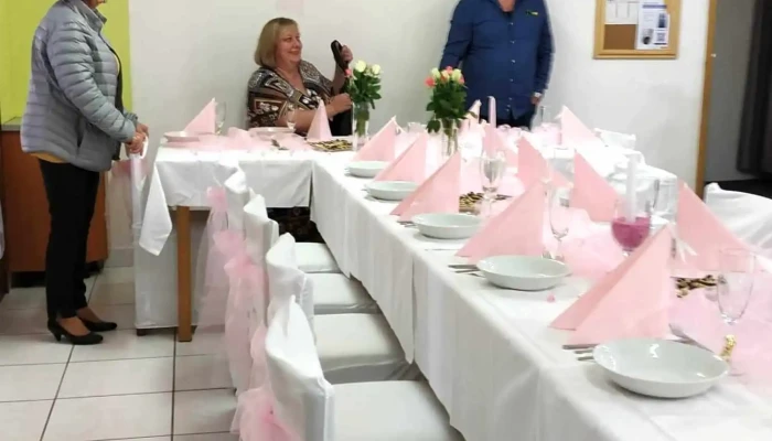 Club U Jindricha Vzhled A Atmosfera - Horská 270