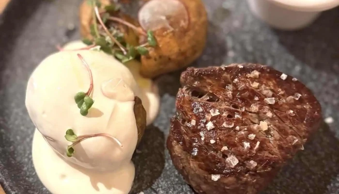 Corado Steak Restaurant -  Nejnovejsi - Klostermannova 148/12