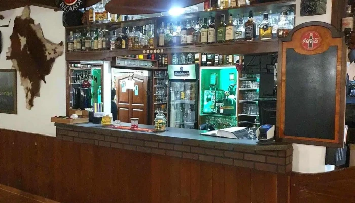 Country Club West Star -  Vse - Nerudova 853