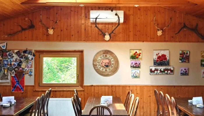 Cunci Huba   U Derneru Restaurace - Kytín-mníšek Pod Brdy