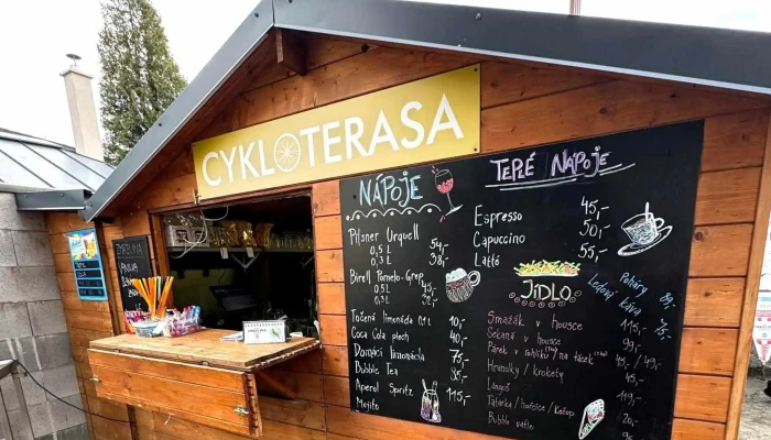 Cykloterasa Kruhac -  Telefon - Školní