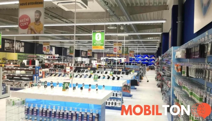 Datart Kaufland Uherske Hradiste Uvnitr - Oc Kaufland, Města Mayen 1749