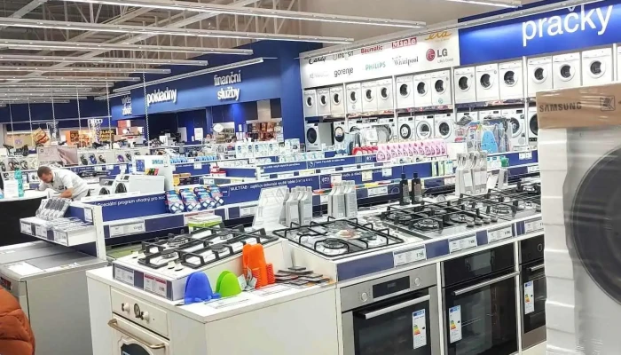 Datart Oc Olympia Plzen   Puvodni Electro World Elektronika - Plzeň 8-černice