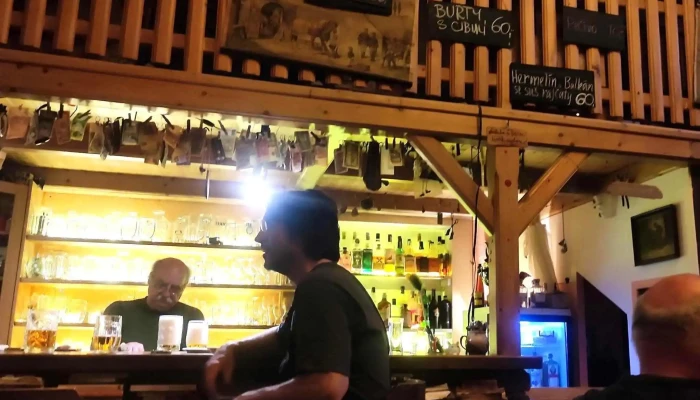 Divadelni Klub Cerenice Hledam - Čeřenice