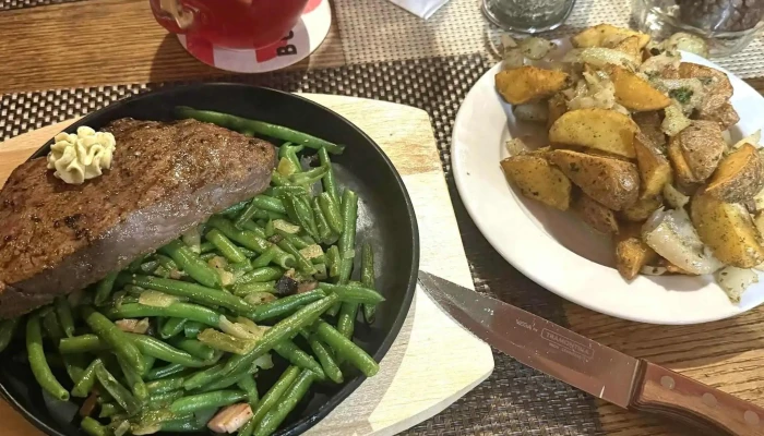 Divadelni Restaurace Benar Katalog - Rooseveltova 279