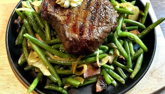 Divadelni Restaurace Benar Steak - Rooseveltova 279