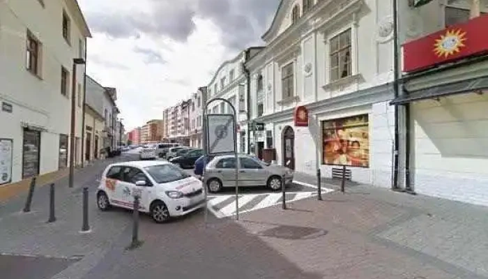 Dum 550 Street View A 360deg - Poděbradova 550
