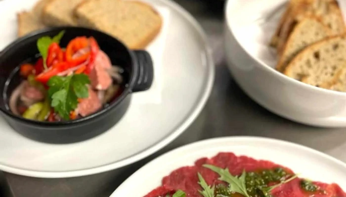 Dvajedna Vycep A Restaurace škroupova 2625 4 - Škroupova 2625/4