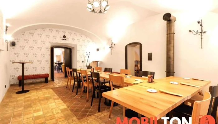 Embe Pivovar A Restaurace Vzhled A Atmosfera - Mladá Boleslav Iii