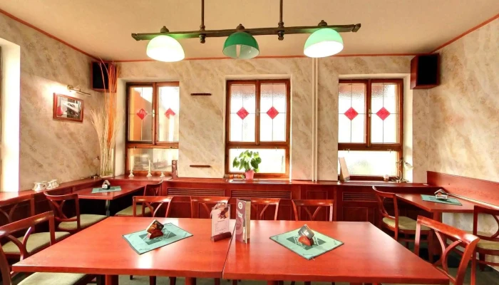Enzo Cafe Bar Mnichovo Hradiste Street View A 360deg - V. Nejedlého 596