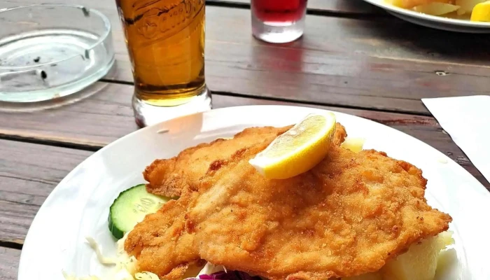 F Club   Restaurace Jak Se Dostat - 3, Školní 545