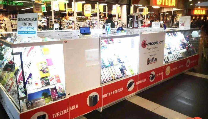 F -  Mobil   Galerie Slovany Od Vlastnika - Plzeň 2-slovany-východní Předměstí