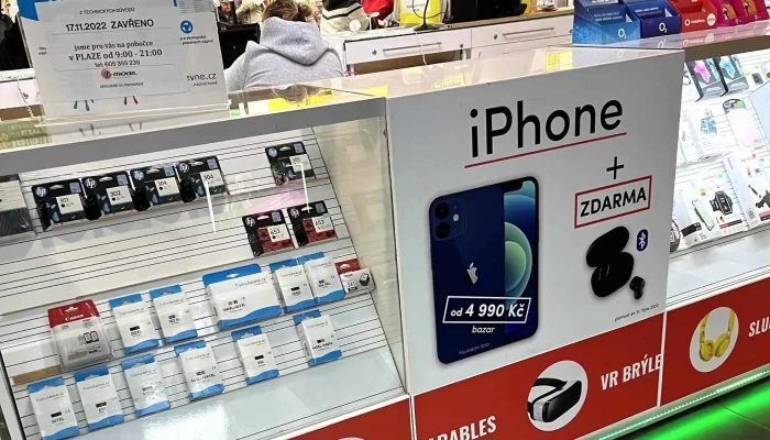 F -  Mobil   Galerie Slovany Prodej Mobilnich Telefonů - Plzeň 2-slovany-východní Předměstí