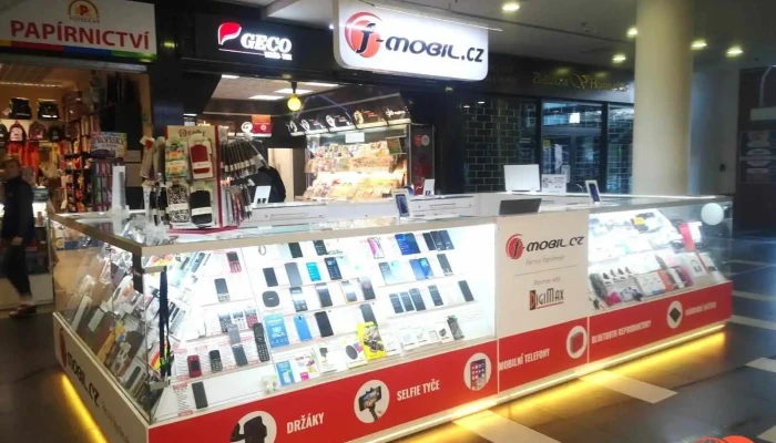 F -  Mobil   Galerie Slovany Vse - Plzeň 2-slovany-východní Předměstí