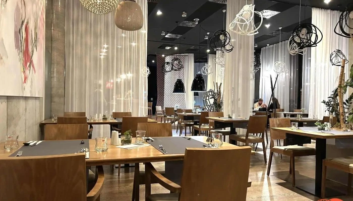 Fabrika Hotel -  Uvnitr - Školní 511