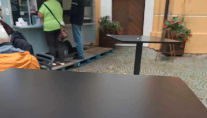 Farni Kavarna Bozi Kafe Kavarna - Helfertova