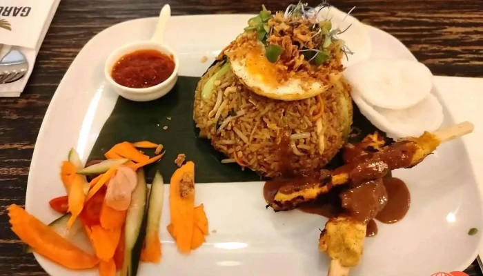 Garuda Restaurant -  Nasi Goreng - Praha 7-holešovice